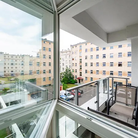 Comfort Batorego Apartment *