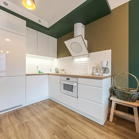 Comfort Batorego Apartment *