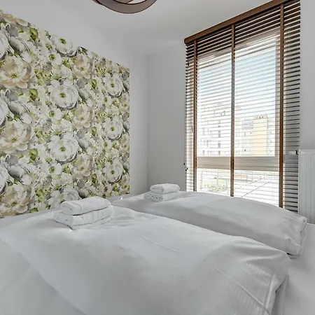 Comfort Batorego Apartment *